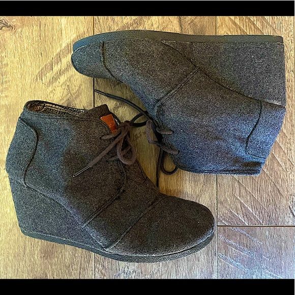 Toms Shoes - Toms Wedge Booties